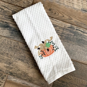 Pumpkin Hand Towel Thanksgiving Hand Towel Fall Decor Towel Fall Decor Fall Hand Towel Bathroom Decor Bathroom Hand Towel image 1