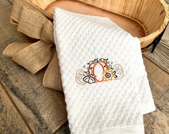 Pumpkin Hand Towel - Thanksgiving Hand Towel - Fall Decor Towel - Autumn Hand Towel - Bathroom Decor - Bathroom Hand Towel - Fall Decor