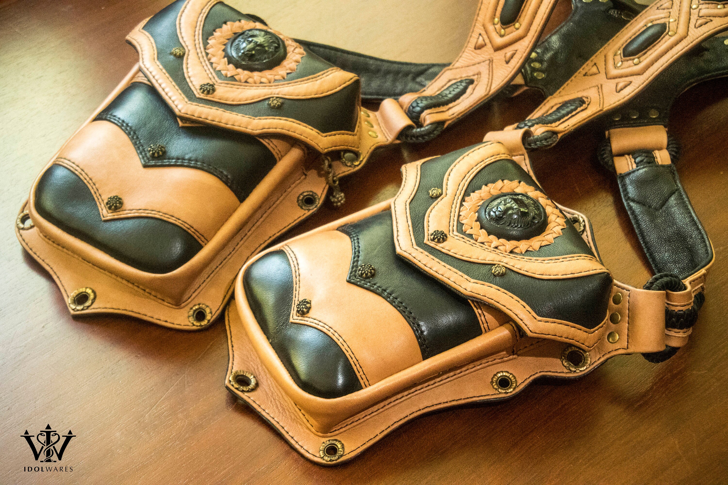 WOLF/LION HOLSTER. The Spirit Totem holster by Idol Wares. Harness your