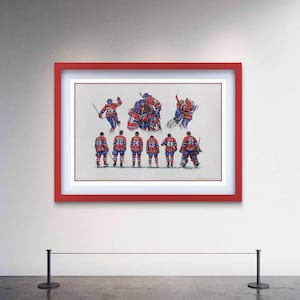 Könnte beinhalten: Ein gerahmter horizontaler Druck mit einer Collage von Eishockeyspielern in rot-blau-weißen Trikots. Das Kunstwerk zeigt Spieler in Action-Posen und in einer Reihe stehend, alle mit nummerierten Trikots auf dem Rücken, eingefasst in einem roten Rahmen.