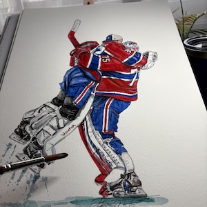 Könnte beinhalten: Aquarellmalerei von zwei Eishockeyspielern in roten, weißen und blauen Uniformen, die sich umarmen. Ein Spieler trägt eine Torwartmaske und -schützer. Das Gemälde fängt einen Moment der Feier ein, mit einem Hockeyschläger.