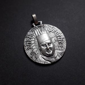 Vintage French Le Chef Georges silverplated medal - Paris Antique restaurant food cooking pendant Jewelry from France