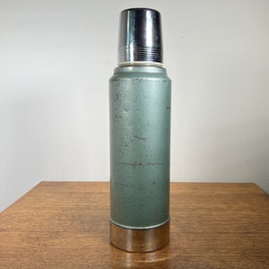 Aladdin Stanley 24 Oz Thermos RH98 Handle SS04 Cup RS45 Stopper, Vintage  Aladdin Thermos -  Israel