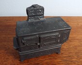 Savings Bank Cast Iron Wood Stove KItchen Range Banthrico Inc, Chicago, 1974 Cast Iron Still Bank Collector 39 s Bank