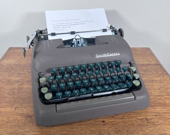 Smith Corona Typewriter/Case 'Silent Floating Shift ~ 5S Series ~ 1950 ~ Tortured Poet ttpd ~Portable Working Typewriter ~ Elite ~ Art Deco
