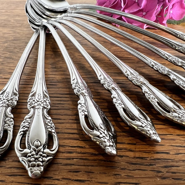 9 ~ Iced Tea Spoons ~ 'Raphael' ~ Distinction Deluxe Stainless Oneida HH ~ Stainless Steel ~ Bar Spoons