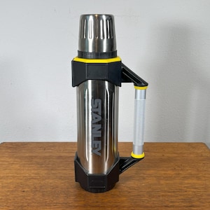 Aladdin-Stanley &#39;Bolt&#39; Vacuum Bottle: 1 Liter Stainless Steel Thermos