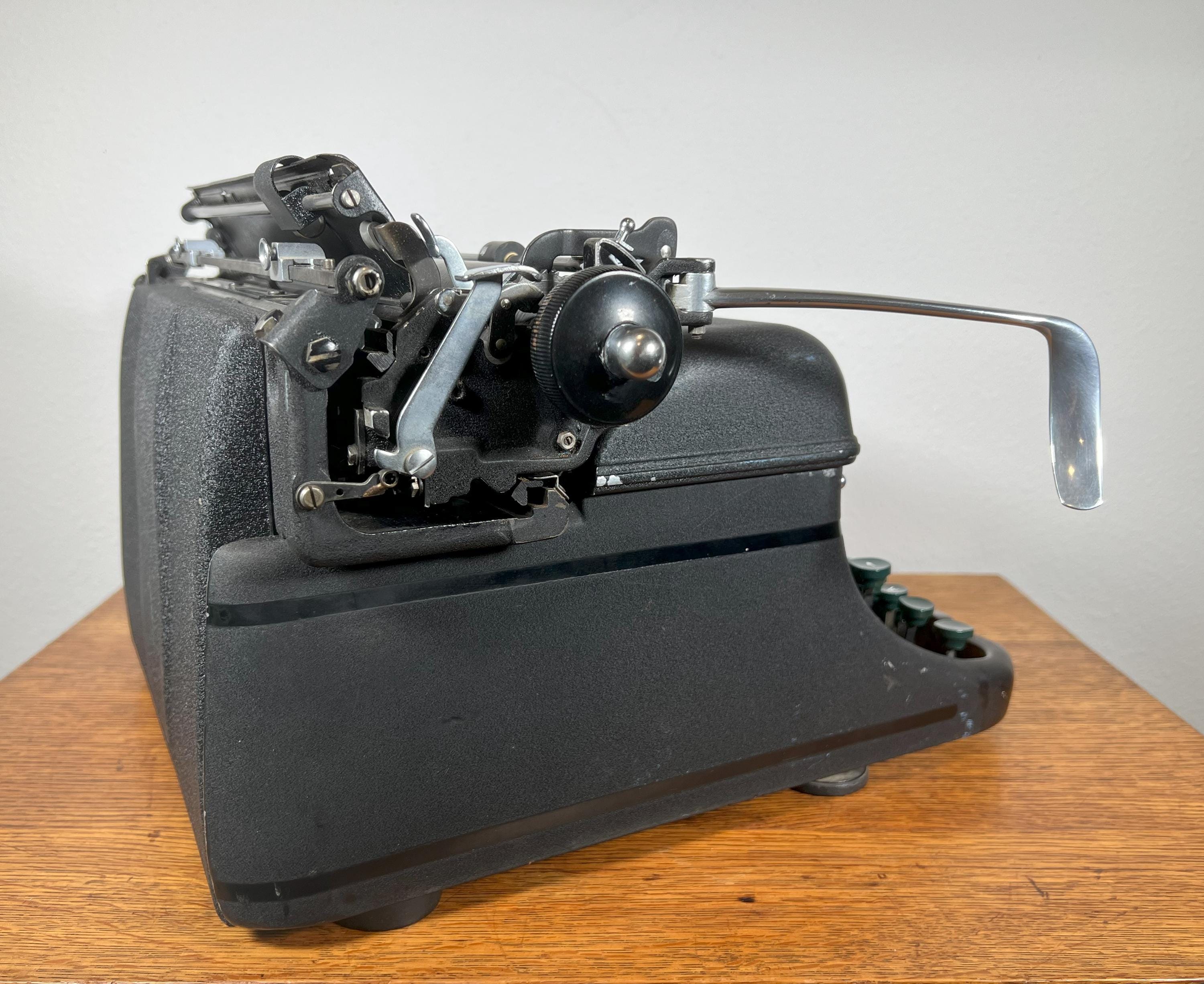 Remington Rand Typewriter Model 17: 1945 Black Wrinkle Paint, Art