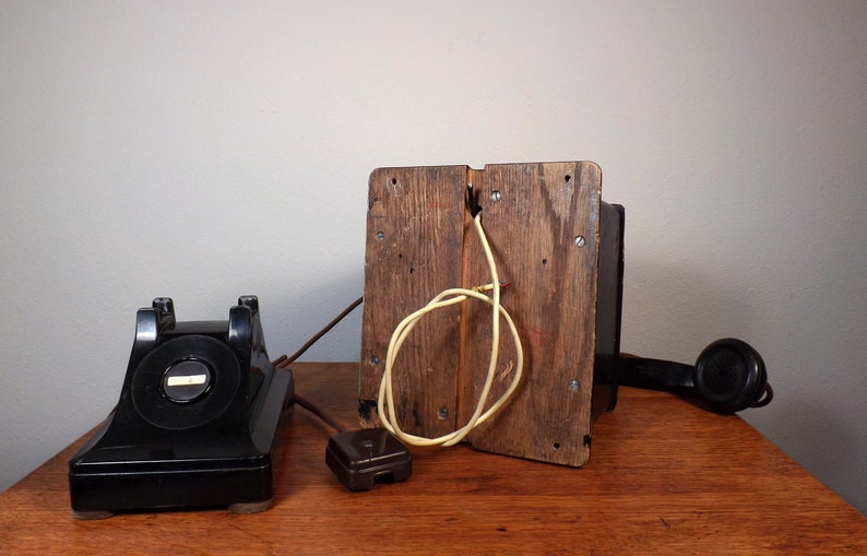 Telephone with Hand Crank Magneto ~ Desk Phone ~ Bell System by Western Electric F1 ~1930s ~ Vintage Technology