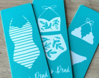 "3D gedrucktes Strand Lesezeichen: ""Beach Lesen"" mit Bademode."