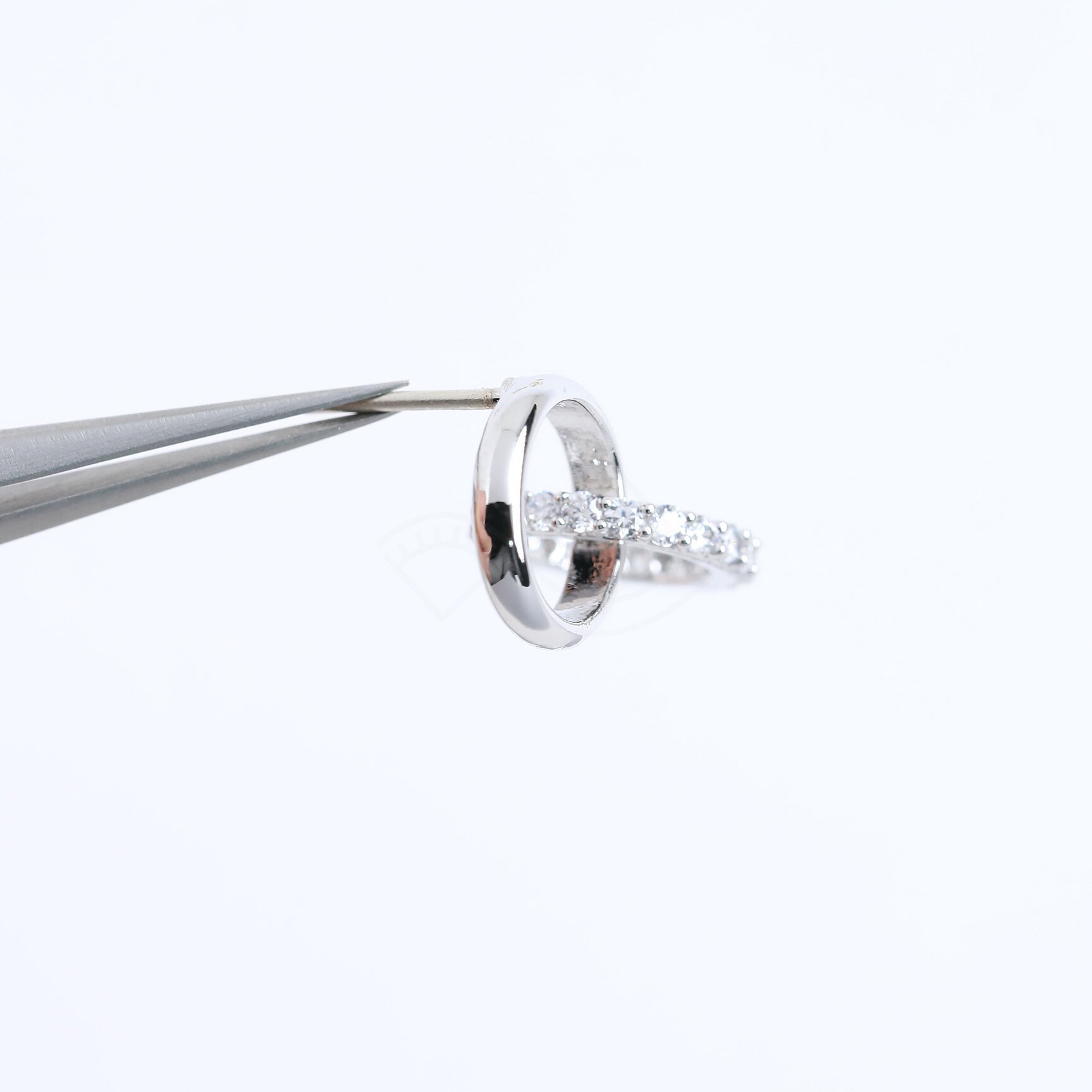 5635011 / Linked Circles / 16k Gold Plated Brass With CZ 5635011 / Linked Circles / 16k Gold Plated Brass With CZ