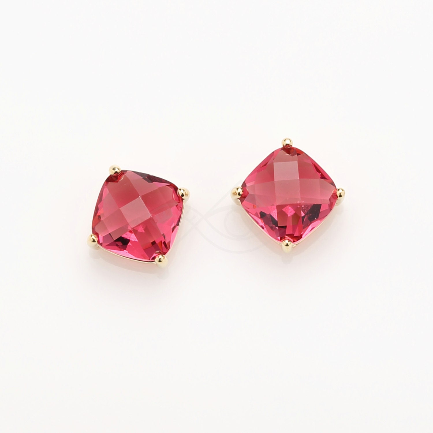 2054011 / Ruby / 16k Gold Plated Brass Framed Glass Connector 8mm x 8mm / 0.9g / 2pcs
