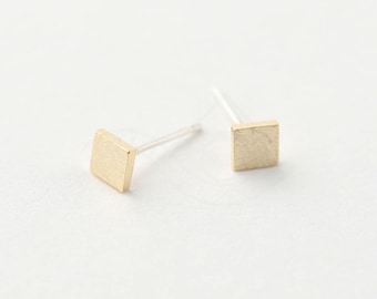 5581031 / Simple Square / Sand Finished 16k Gold Plated Brass 4.5mm x 4.5mm / 0.3g / 2pcs