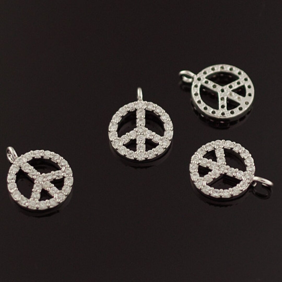 peaceです 3095052 / Peace Symbol / Rhodium Plated Brass With Cubic Zirconia