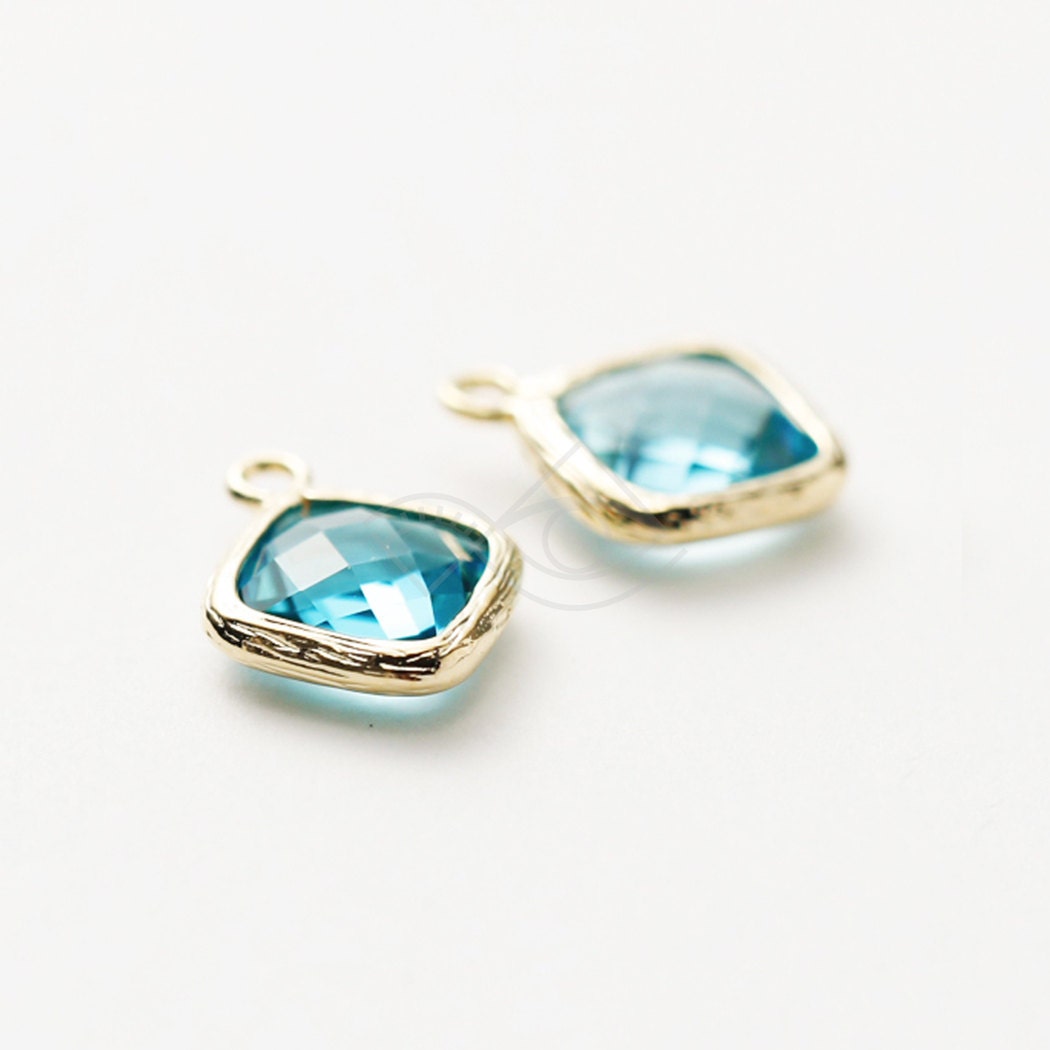 アクセサリー ggg 1069041 / Blue Zircon / 16k Gold Plated Brass Framed Glass