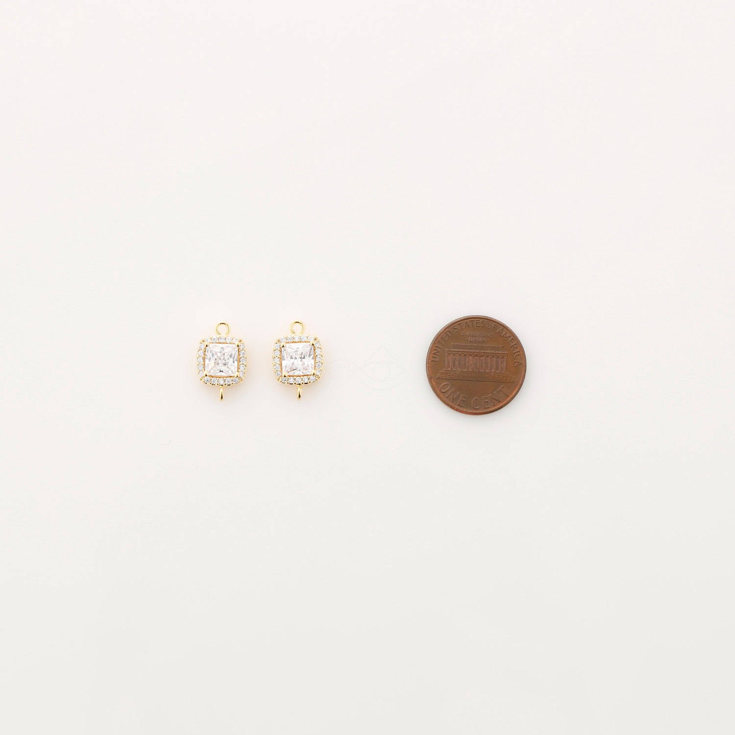 3452021 / Cubic Square / 16k Gold Plated Brass With CZ