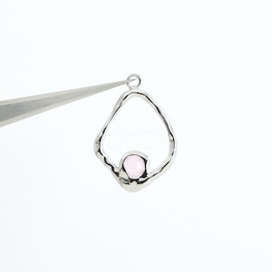 1128082 / Ice Pink / Rhodium Plated Brass Framed Glass Pendant  14.2mm x 20mm / 1.4g / 2pcs