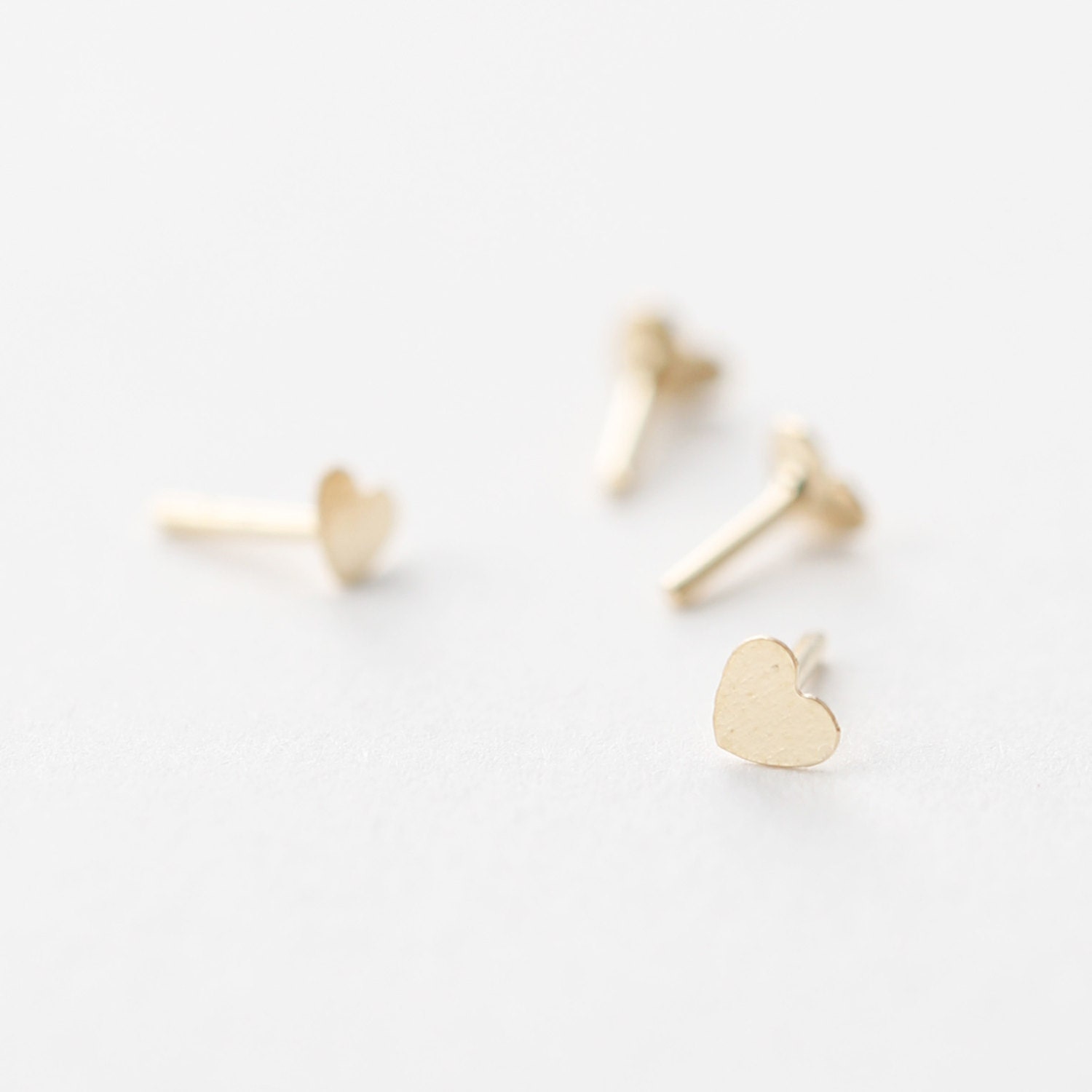 3318011 / Small Heart Pin / 16k Gold Plated Brass 3.2mm x Etsy