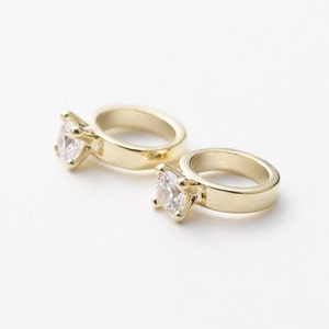 3169051 / Small Cubic Ring / 16k Gold Plated Brass with Cubic Zirconiia Connector 8.5mm x 10.9mm / 0.6g / 4pcs