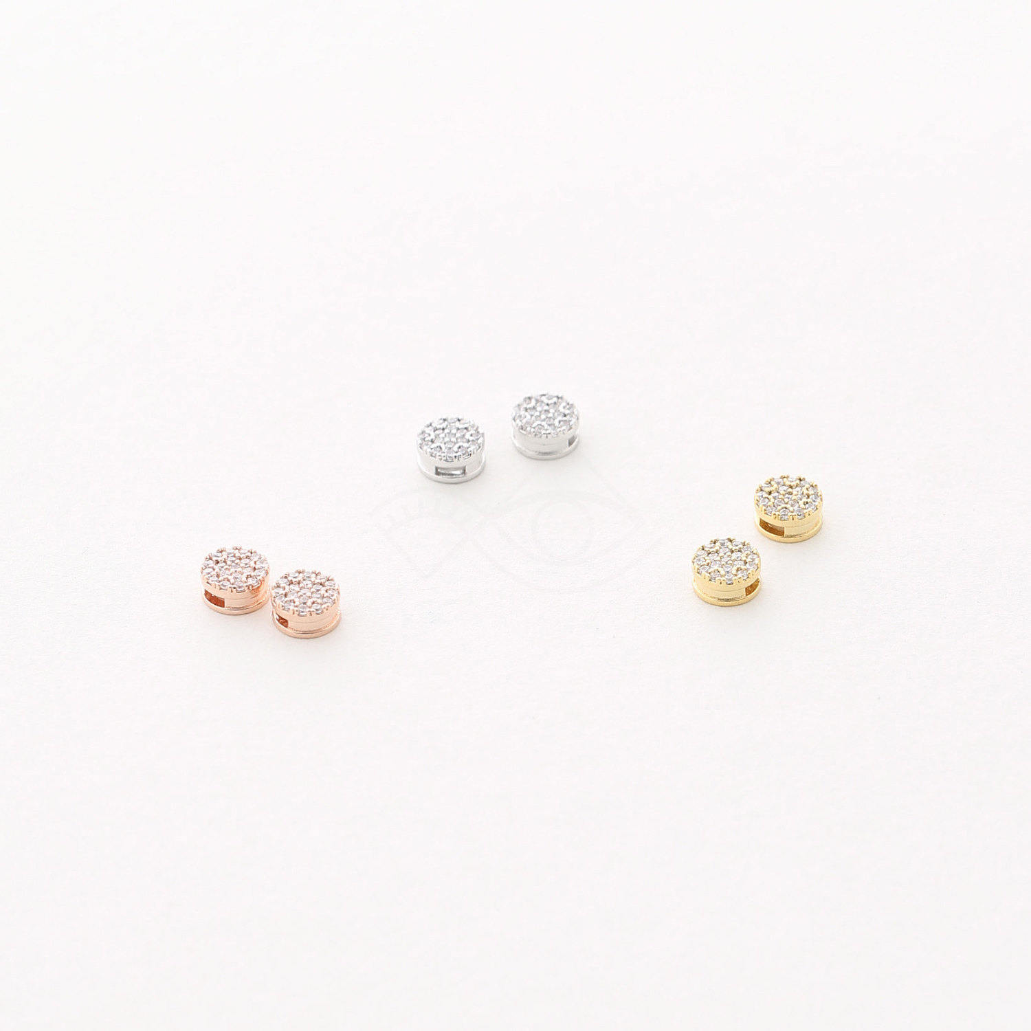 3447012 / Simple Round Cubic / Rhodium Plated Brass With CZ 3447012 / Simple Round Cubic / Rhodium Plated Brass With CZ