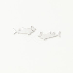 3615025 / Simple Shark / Matt Rhodium Plated Brass Pendant 18.3mm x 7mm / 0.5g / 2pcs