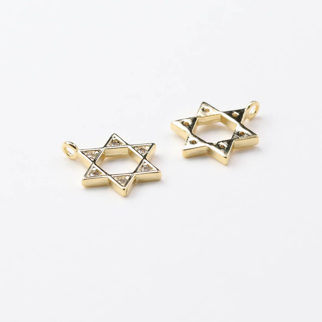 3419021 / Star / 16k Gold Plated Brass With CZ Pendant 9.4mm 3419021 / Star / 16k Gold Plated Brass With CZ Pendant 9.4mm