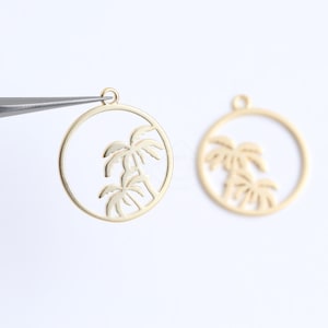 3342104 / Coconut Tree / 16k Matt Gold Plated Brass Pendant 18mm Diameter / 0.9g / 2pcs