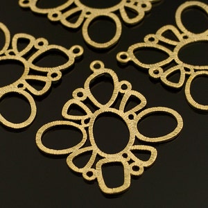 3144014 / Textured Circles / 16k Matt Gold Plated Brass Pendant 32mm x 34.5mm / 1.7g / 2pcs