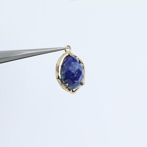 1114031 / Lapis / 16k Gold Plated Brass Framed Stone Pendant  11.4mm x 15.7mm / 1.1g / 2pcs