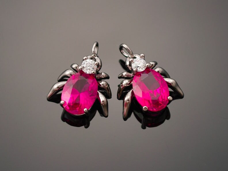 茉莉花252 3061016 / Spider / Black Plated Brass With Cubic Zircornia
