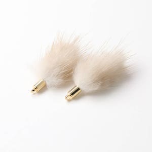 4020051 / Fur Tassel / Ivory / 16k Gold Plated Brass Cap / About 40mm Length / 0.5g / 2pcs