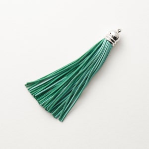 4001172 / Mint / Genuine Leather Tassel / Rhodium Plated Brass Cap 12mm x 98mm / 7.5g / 60strands / 1pcs