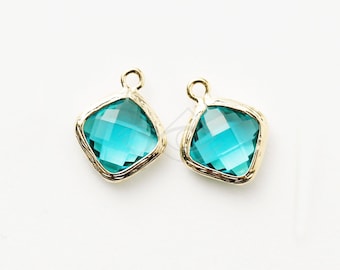 1069141 / Dark Blue Zircon / 16k Gold Plated Brass Framed Glass Pendant  10.5mm x 13mm / 0.6g / 2pcs