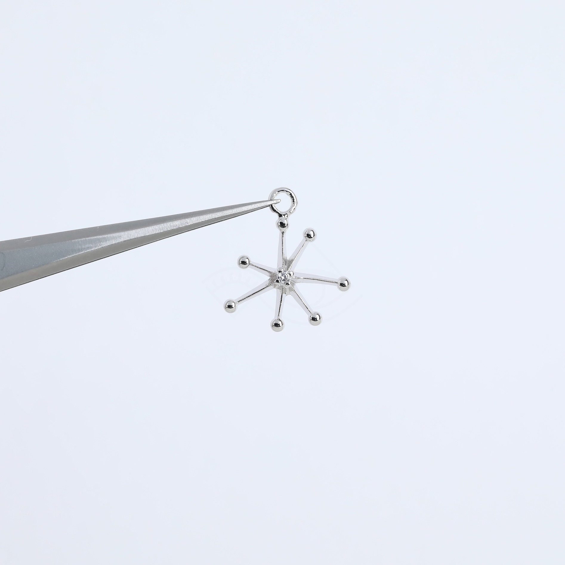 3736012 / Star / Rhodium Plated Brass With CZ Pendant 10.8mm