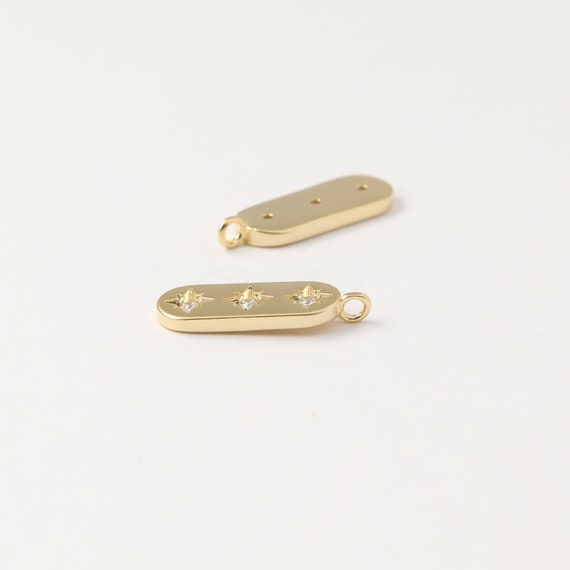 3531044 / Simple Three Star / 16k Matt Gold Plated Brass