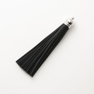 4001022 / Black / Genuine Leather Tassel / Rhodium Plated Brass Cap 12mm x 98mm / 7.5g / 60strands / 1pcs