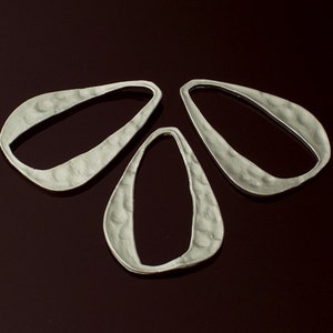 3194015 / Tropfen / Matt rhodinierte Zinn Verbinder 17 mm x 25 mm / 1,4g / 4Stk