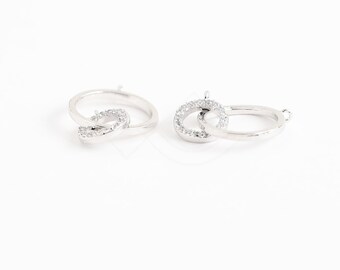 3627012 / Linked Circles / Rhodium Plated Brass With CZ