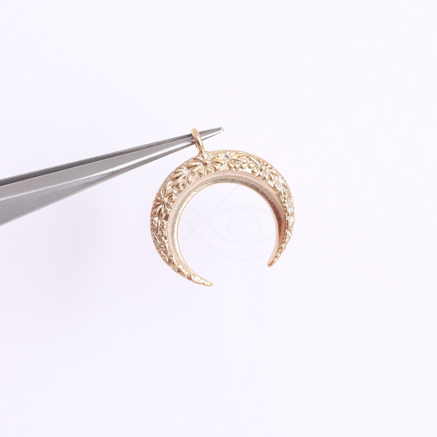 3698042 Crescent Star Oval Rhodium Plated Brass with CZ Pendant 10.1mm x 18.2mm 1.1g 2pcs