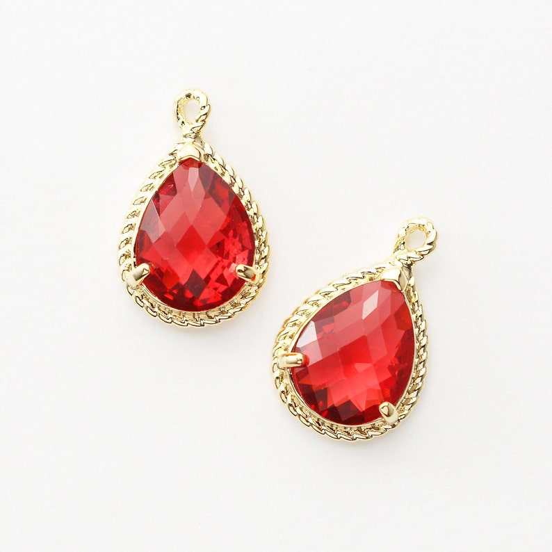 1010021 / Ruby / 16k Gold Plated Brass Framed Glass Pendant 12mm x 18mm / 1.4g / 2pcs image 1