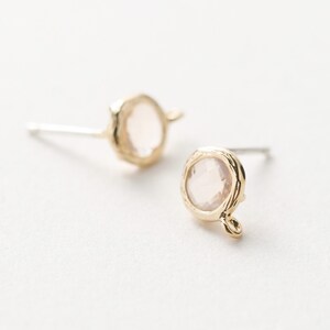 5541061 / Light Peach / 16k Gold Plated Brass / 925 Sterling Silver Post 7.6mm x 10.4mm / 0.4g / 2pcs