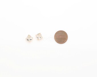 2054121 / Ice Pink / 16k Gold Plated Brass Framed Glass