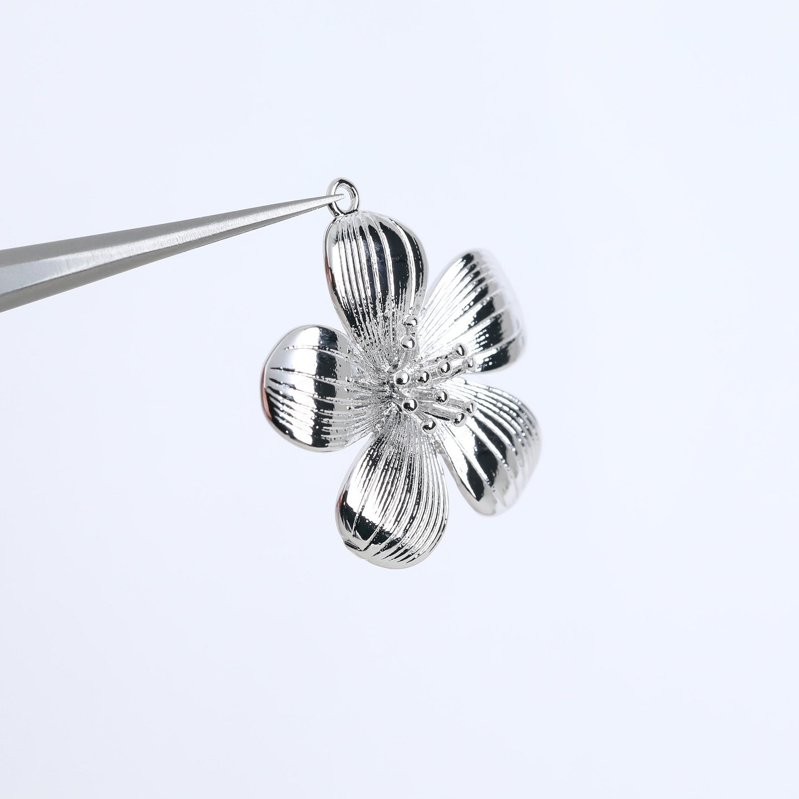 3725011 / Flower / 16k Gold Plated Brass Pendant 19.1mm X Etsy