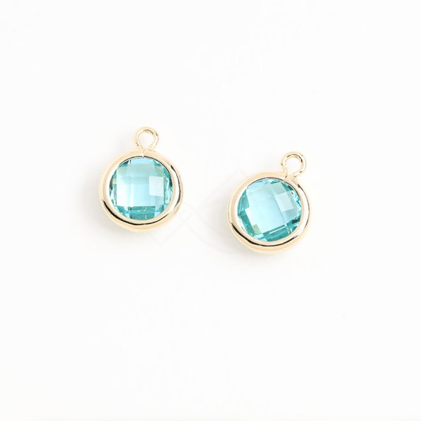 1105111 / Aquamarine / 16k Gold Plated Brass Framed Glass Pendant  7.7mm x 11.4mm / 0.5g / 2pcs