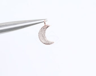 3058057 / Crescent / Sand Finished Rose Gold Plated Brass Pendant 6.4mm x 10.8mm / 0.2g / 2pcs