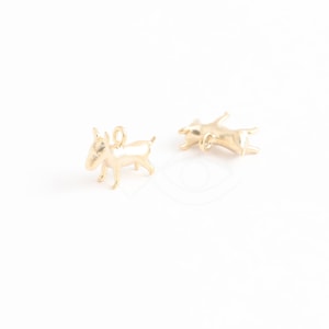 3677014 / Bull Terrier Dog / 16k Matt Gold Plated Brass Pendant 11.6mm x 7.4mm / 0.7g / 2pcs