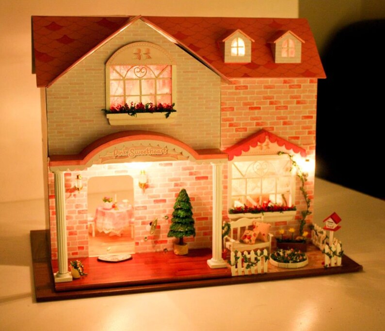 Pink Sweetheart Music Wooden Dolls House Diy 1 24 Miniature Dollhouse Diy Kit With Led Lights Music Box House Model