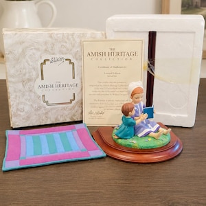 Vintage Amish Heritage Collection "Sarah & Maggie" #30018 First Issue 1993 Complete with Quilt, COA,  Original Box