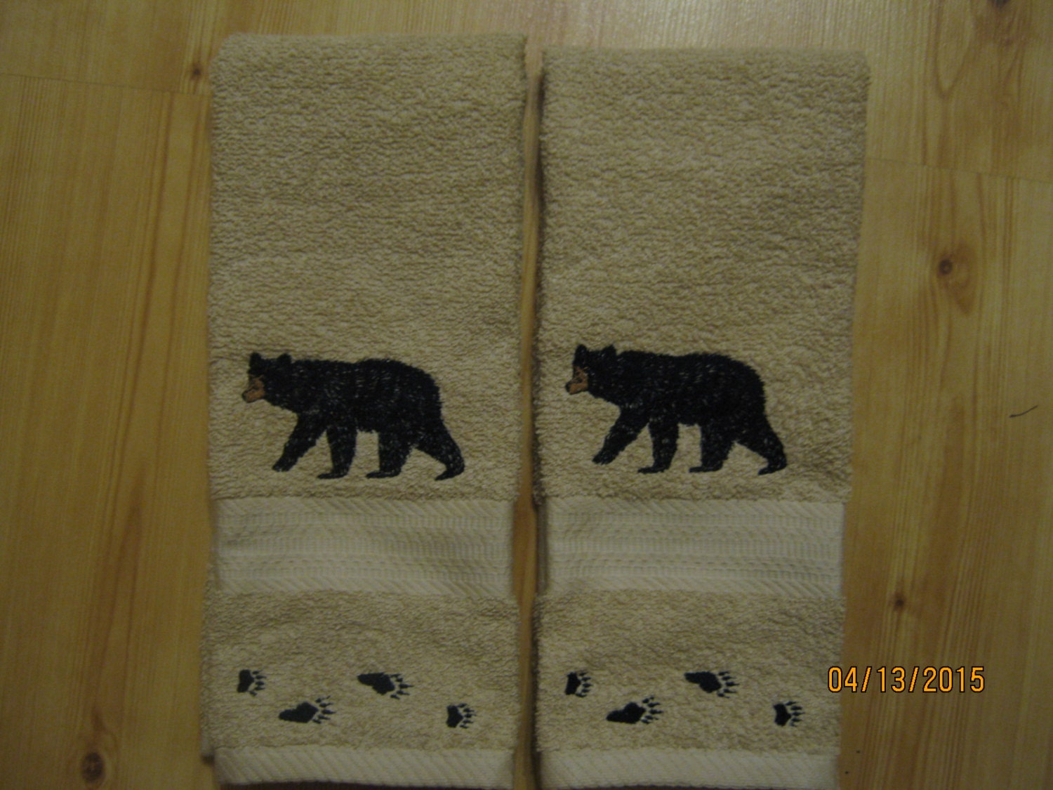 New 2 Black Bear With Tracks Tan Hand Towels, Lodge Cabin Decor, Northwoods  