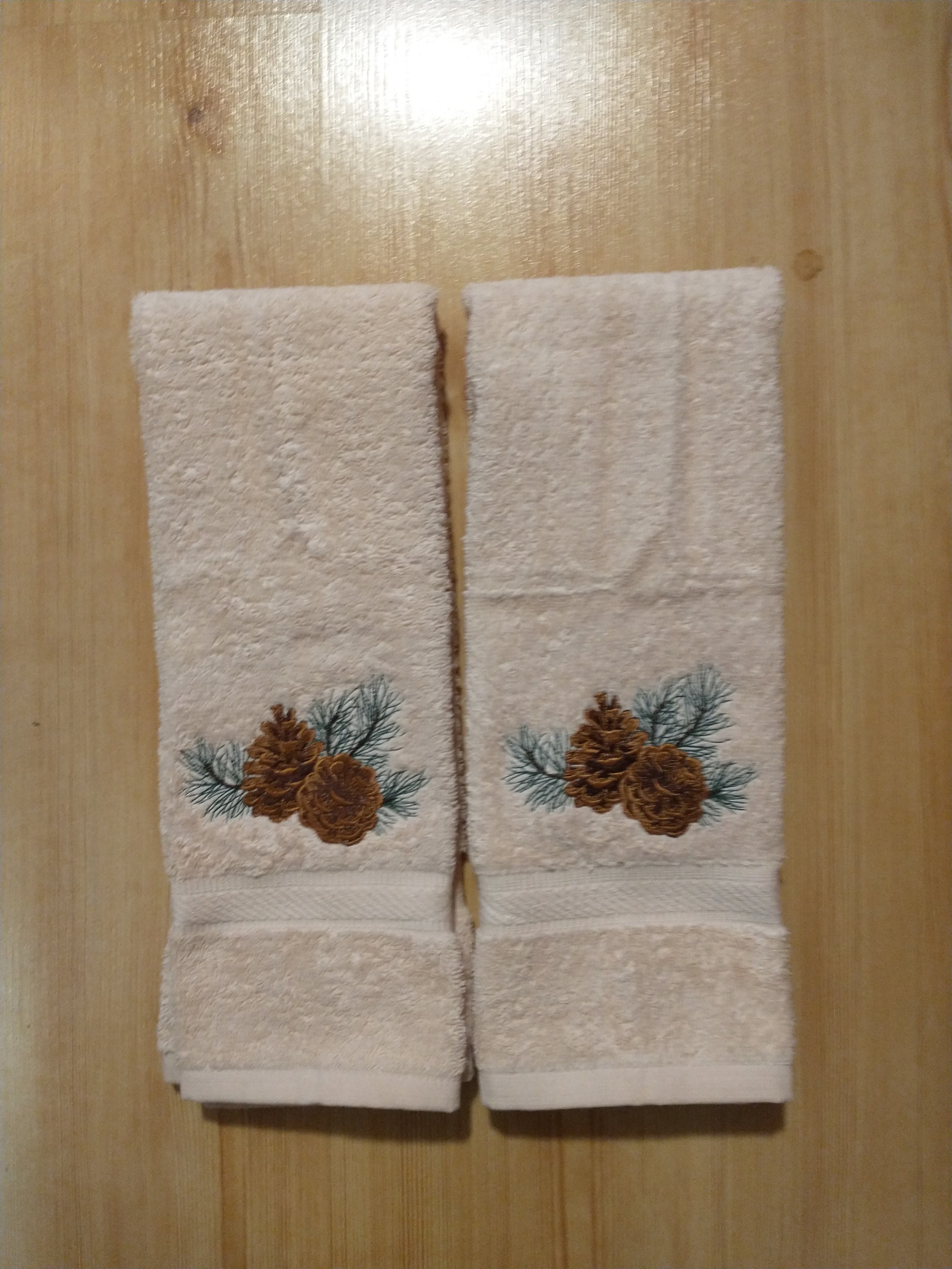 Geometry Tea Towel, Putty Pinecones – To The Nines Manitowish Waters